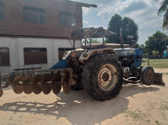 ขาย 235,000 รถไถ FORD 6610 เสื้อลาย เอกสารเล่มทะเบียน อุปกรณ์ครบ ใบดัน ผาน 6 เครื่องดี เกียร์ดี ยางดีพอใช้ รถพร้อมใช้งาน รถอยู่ มหาสารคาม 090-772-3710 090-772-3708