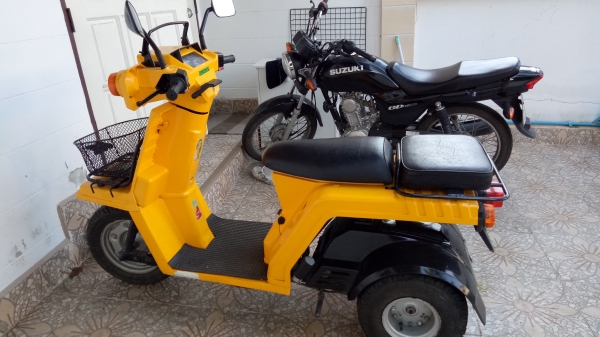 ขายรถป๊อป Honda Gyro Up ขนาด50cc. สีเหลือง