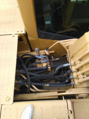 ขาย 1,390,000  KOMATSU pc 200-8  ไฟฟ้าครบ รถทำงาน 10,600 ชม. เครื่องดี ปั๊มดี เอวแน่น ช่วงล่างเต็ม รถสวยพร้อมใช้ เอกสารแจ้งจำหน่าย รถอยู่ ขอนแก่น 090-772-3710 090-772-3708