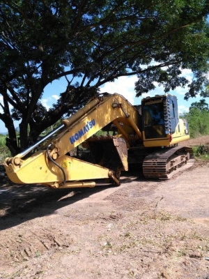 ขาย 1,390,000  KOMATSU pc 200-8  ไฟฟ้าครบ รถทำงาน 10,600 ชม. เครื่องดี ปั๊มดี เอวแน่น ช่วงล่างเต็ม รถสวยพร้อมใช้ เอกสารแจ้งจำหน่าย รถอยู่ ขอนแก่น 090-772-3710 090-772-3708