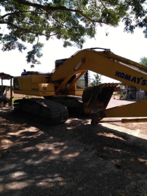 ขาย 1,390,000  KOMATSU pc 200-8  ไฟฟ้าครบ รถทำงาน 10,600 ชม. เครื่องดี ปั๊มดี เอวแน่น ช่วงล่างเต็ม รถสวยพร้อมใช้ เอกสารแจ้งจำหน่าย รถอยู่ ขอนแก่น 090-772-3710 090-772-3708
