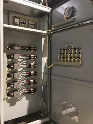 ขายตู้ Mdb Main air circuit Abb 1600A พร้อม breaker ย่อย 12 ตัว cap bank Abb 50kvar x 6step Pipat 0982641749