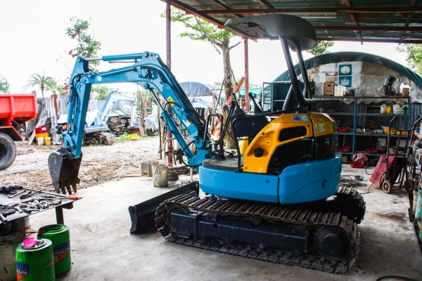 ขายรถแม็กโคร 086-324-1992 086-775-7900