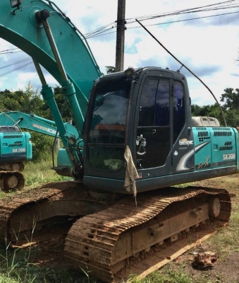 KOBELCO SK 200 MARK 8 Super X รถสีสันเดิมๆสวยรอบคัน ใช้งาน 12,630 hr สวยจัดพร้อมใช้งานครับ ภายในเก๋ง สะอาด แอร์เย็น ช่วงล่างเอวแน่น โซ่หนาพร้อมใช้งานครับ