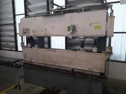 ขายเครื่องพับ8ฟุตกับตัด8ฟุตตัดได้6มิลขายคู่คับ