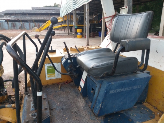 ขายด่วน KOMATSU PC20-3 สภาพพร้อมลุยงาน เครื่องปั้มดีเยี่ยม แรงเร็วไม่มีโหลด สนใจสอบถาม 093 0764943 คุณ ตั้ม