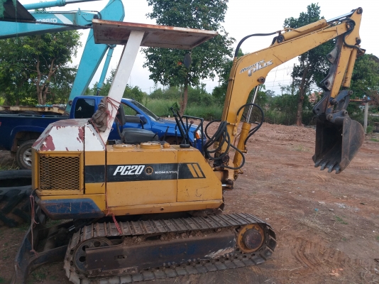 ขายด่วน KOMATSU PC20-3 สภาพพร้อมลุยงาน เครื่องปั้มดีเยี่ยม แรงเร็วไม่มีโหลด สนใจสอบถาม 093 0764943 คุณ ตั้ม