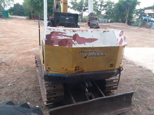 ขายด่วน KOMATSU PC20-3 สภาพพร้อมลุยงาน เครื่องปั้มดีเยี่ยม แรงเร็วไม่มีโหลด สนใจสอบถาม 093 0764943 คุณ ตั้ม