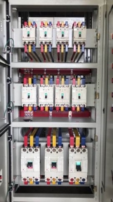 ขายตู้ Mdb Main sir circuit breaker 1250A พร้อม breaker ย่อย 13 ตัว cap bank 40kvar x 6step Pipat 0982641749