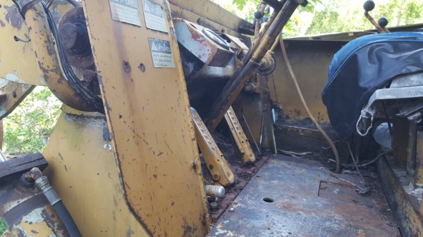 ขาย รถตัก KOMATSU JH30B เครื่องดี เกียร์ดี ต่อแขน ขยายบุ้งกี๋เรียบร้อย