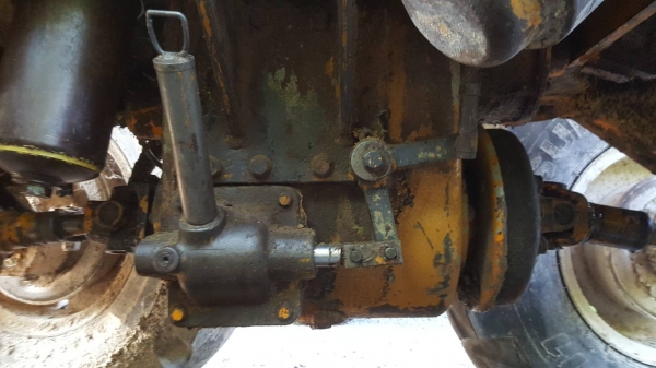 ขาย รถตัก KOMATSU JH30B เครื่องดี เกียร์ดี ต่อแขน ขยายบุ้งกี๋เรียบร้อย