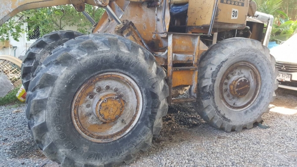 ขาย รถตัก KOMATSU JH30B เครื่องดี เกียร์ดี ต่อแขน ขยายบุ้งกี๋เรียบร้อย