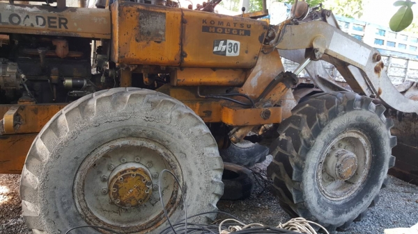 ขาย รถตัก KOMATSU JH30B เครื่องดี เกียร์ดี ต่อแขน ขยายบุ้งกี๋เรียบร้อย