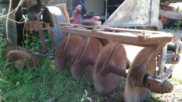 ผานพรวน4ใบสภาพดีพร้อมใช้คับ