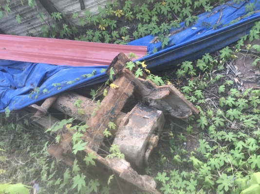 ขายด่วน กระบะปิเนียม 10ล้อ พร้อมชุดกะบอกดั้ม ใส่ hino227 sumo ขายตามสภาพ 115000 บาท