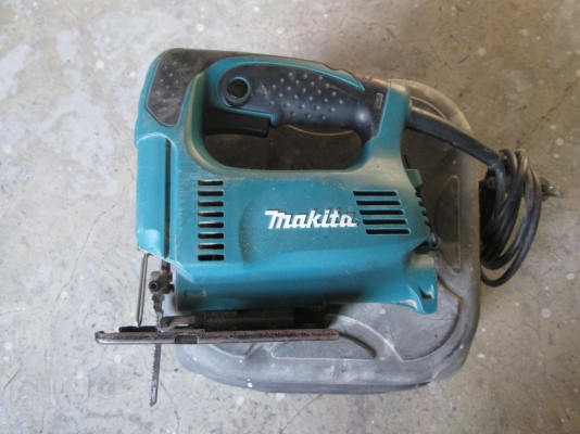 จิ๊กซอร์ makita 4327 จิ๊กซอร์ makita 4327