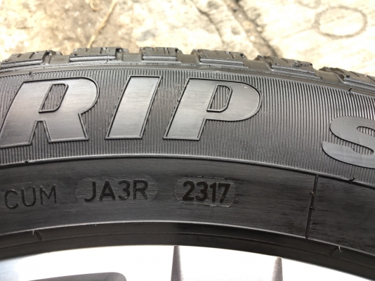 ล้อแม็ก Ford Everest ขอบ 20 พร้อมยาง 265-50-20 Goodyear ปี 17 ดอกยางเต็มๆทุกเส้น