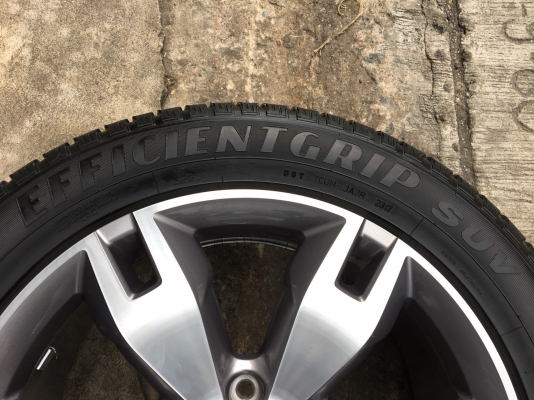 ล้อแม็ก Ford Everest ขอบ 20 พร้อมยาง 265-50-20 Goodyear ปี 17 ดอกยางเต็มๆทุกเส้น