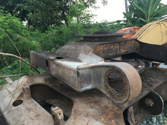 ขายด่วน เฟลมล่างKOMATSU PC60-5