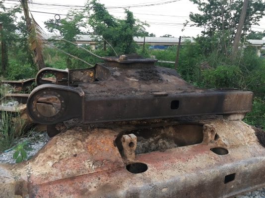 ขายด่วน เฟลมล่างKOMATSU PC60-5