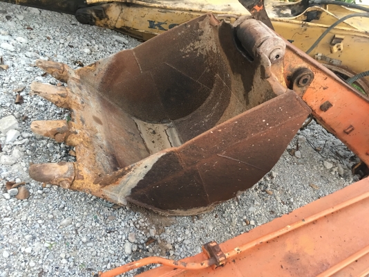 ขายด่วน บุ้งกี๋HITACHI EX120-2 ขายด่วน บุ้งกี๋HITACHI EX120-2