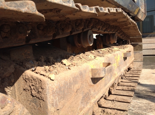 ขายรถแบคโฮ KOMATSU200-5 ขายรถแบคโฮ KOMATSU200-5