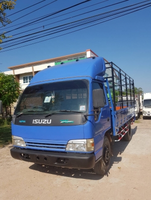&ldquo;๐๗/๐๑/๖๑&rdquo;NPR 130 แรง ปี&rsquo;47 ยาว 4.40 เมตร รถสวย ยางดีทุกเส้น พร้อมคอก สด~ผ่อน จัดไ