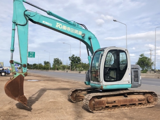 ขายรถขุด KOBELCO SK135SR YY01 ปี 2001 นำเข้าเองจากญี่ปุ่น สภาพสวยพร้อมใช้ มีVDOการทำงานครับ