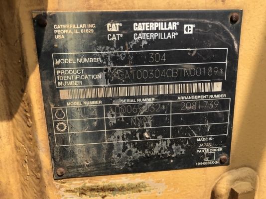 รถขุดเล็ก CAT 304CR สภาพสวย นำเข้าตรงจากญี่ปุ่น