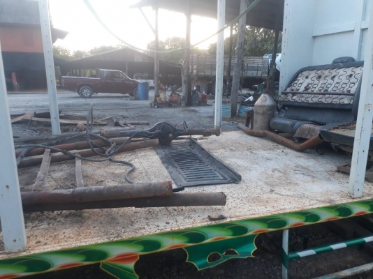 ขายกระบะรถ 6 ล้อ กว้าง2.19ม.  สูง 2.16ม. คลัทซีกระบะ 75ซม.