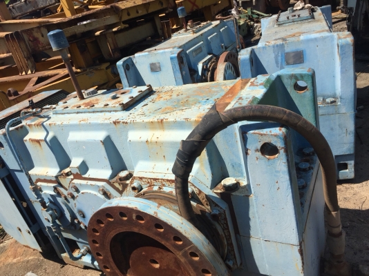 ขายปั๊มเครื่องจักรขนาดใหญ่มีจำนวนหลายตัวขายเหมากิโละ18บาท