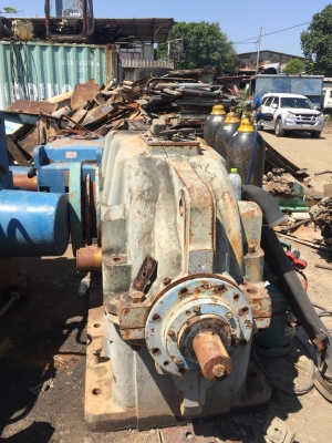 ขายปั๊มเครื่องจักรขนาดใหญ่มีจำนวนหลายตัวขายเหมากิโละ18บาท