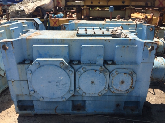 ขายปั๊มเครื่องจักรขนาดใหญ่มีจำนวนหลายตัวขายเหมากิโละ18บาท