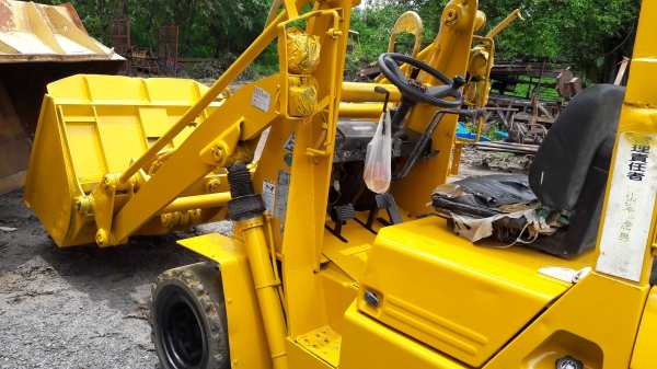 รถตักTCM SD10Z6 ดีเซล เก่าญี่ปุ่นแท้ โทร 084-5424150