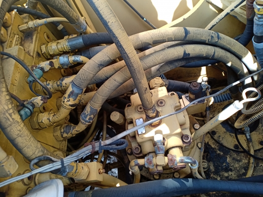 มาใหม่จ้า...CATERPILLAR 312B เก่านอกแท้ เดิมๆๆ สภาพสวย ใบแทรค 60 ใช้งานมา 5,xxx ชั่วโมง พร้อมใช้ โทร 089-3818694 จ๊อย มาใหม่จ้า...CATERPILLAR 312B เก่านอกแท้ เดิมๆๆ สภาพสวย ใบแทรค 60 ใช้งานมา 5,xxx ชั่วโมง พร้อมใช้ โทร 089-3818694 จ๊อย