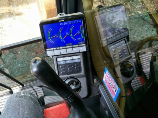 มี VDO ให้ชม. KOMATSU PC200-8MO ไมล์ 8000 ชม.เอกสารเล่ม ราคา 1850000