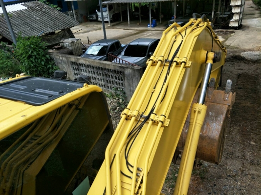 มี VDO ให้ชม. KOMATSU PC200-8MO ไมล์ 8000 ชม.เอกสารเล่ม ราคา 1850000