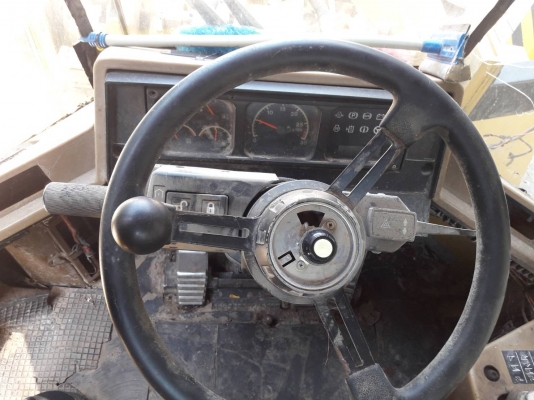 ขายรถตัก 960F สวยสภาพพร้อมไช้ ขายรถตัก 960F สวยสภาพพร้อมไช้