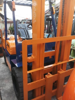 อาร์ ซี เอช  โฟรคลิฟท์  ขาย  โตโยต้า รุ่น 5 ดีเซล 3 ตัน