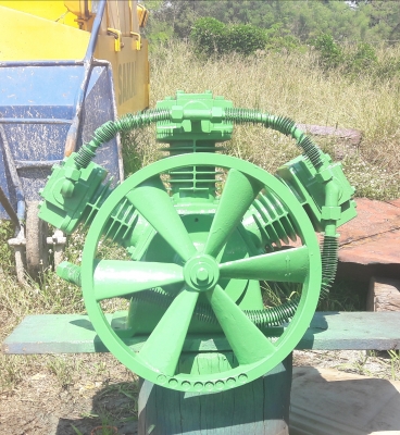 หัวปั๊มลม Air Compressor 5แรง3ลูกสูบ (ฟูเช็ง) TA80