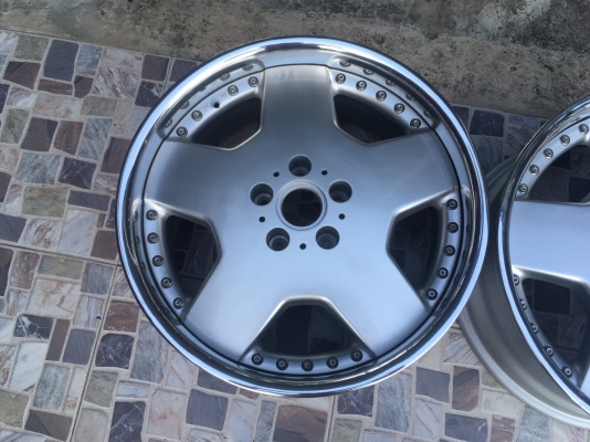 ล้อเบนซ์ขอบ18 5รู ทำสีปัดเงามาใหม่ หน้า8หลัง9 Made in japan ล้อเบนซ์ขอบ18 5รู ทำสีปัดเงามาใหม่ หน้า8หลัง9 Made in japan