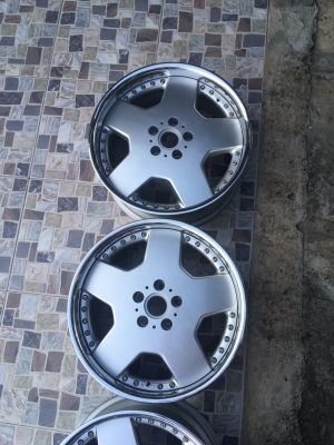 ล้อเบนซ์ขอบ18 5รู ทำสีปัดเงามาใหม่ หน้า8หลัง9 Made in japan ล้อเบนซ์ขอบ18 5รู ทำสีปัดเงามาใหม่ หน้า8หลัง9 Made in japan
