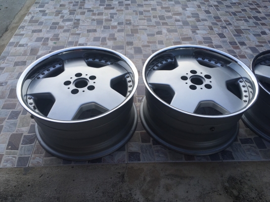 ล้อเบนซ์ขอบ18 5รู ทำสีปัดเงามาใหม่ หน้า8หลัง9 Made in japan ล้อเบนซ์ขอบ18 5รู ทำสีปัดเงามาใหม่ หน้า8หลัง9 Made in japan