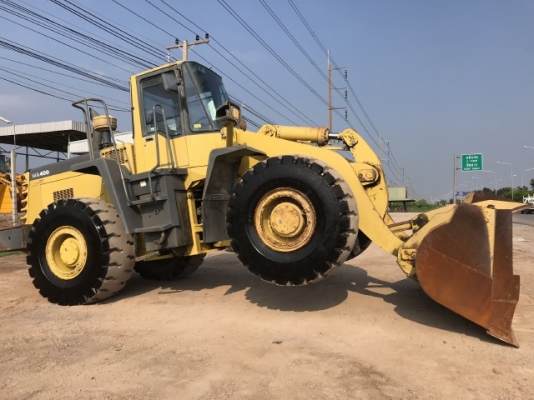 ขายรถตักล้อยาง KOMATSU WA400-3 นำเข้าเองจากญี่ปุ่น สภาพสวยพร้อมใช้  มีVDOการทำงานครับ
