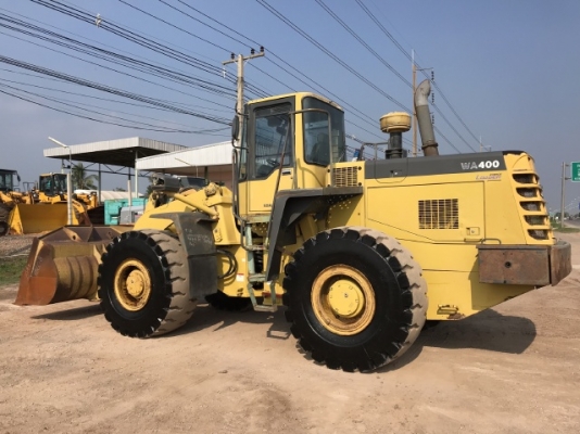 ขายรถตักล้อยาง KOMATSU WA400-3 นำเข้าเองจากญี่ปุ่น สภาพสวยพร้อมใช้  มีVDOการทำงานครับ