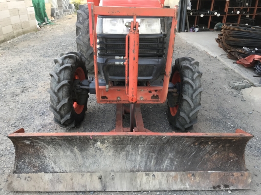 ขายรถไถ สภาพดีพร้อมเครื่องตัดหญ้า