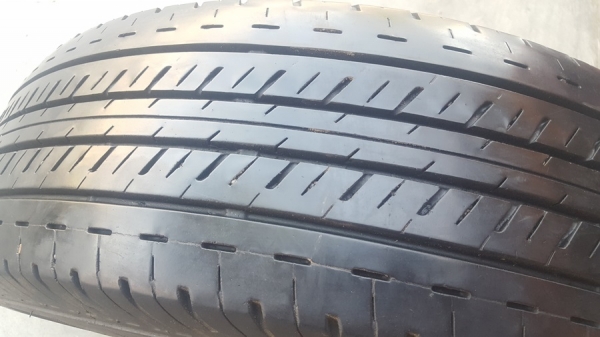 ขายยางป้ายแดง 215/70/15 ปี 18 DUNLOP LT36 4 เส้น ขายยางป้ายแดง 215/70/15 ปี 18 DUNLOP LT36 4 เส้น