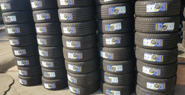 ยางใหม่ค้างปี 195/50/15 ปี 17 GOODYEAR 4/เส้น4700 บ ยางใหม่ค้างปี 195/50/15 ปี 17 GOODYEAR 4/เส้น4700 บ