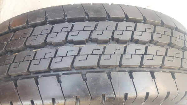 ขายยางป้ายแดง 215/70/15 ปี 18 DUNLOP LT36 4 เส้น ขายยางป้ายแดง 215/70/15 ปี 18 DUNLOP LT36 4 เส้น