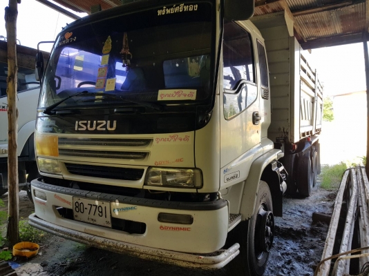 ขายด่วน270 ปี49 เครื่องดำ กะบะสามมิตร สวยสด มีระบบลาก ขายด่วน270 ปี49 เครื่องดำ กะบะสามมิตร สวยสด มีระบบลาก